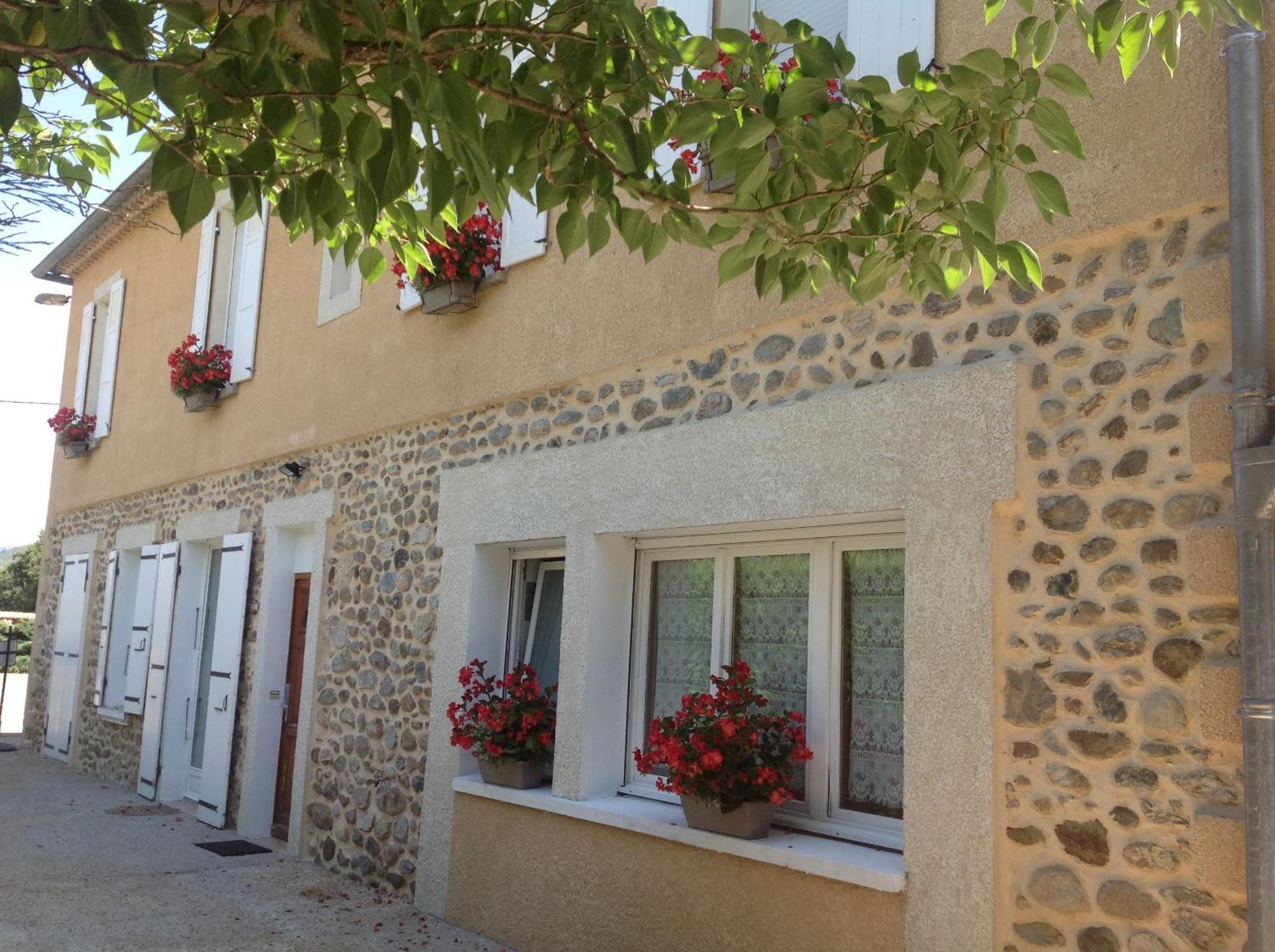 Hotel Le Petit Caboulot En Pleine Nature Vaumeilh Exterior foto